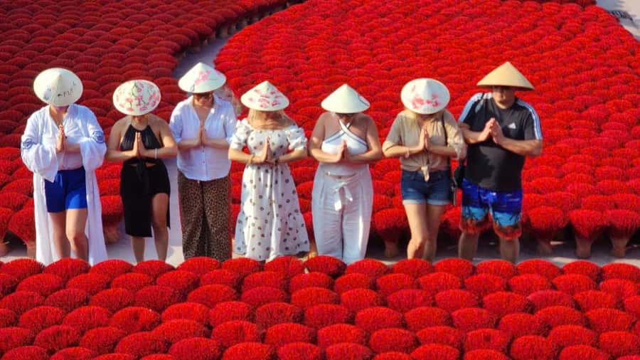 Hanoi: Incense Village, Hat, & Lacquer Artisanal Tour - Why these villages make a better half-day than another city museum