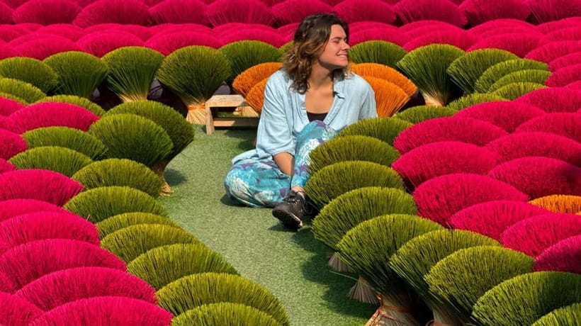 Hanoi Incense Village Tour & Traditional Crafts All Included - Chuong Village and the making of a Nón Lá