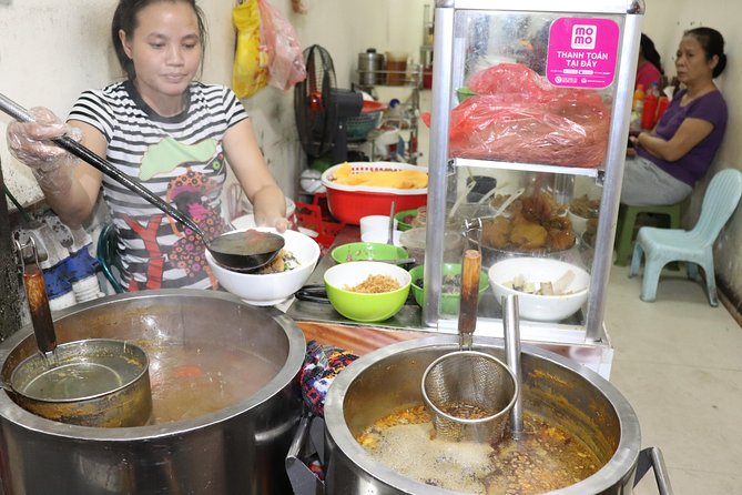 HANOI INCREDIBLE STREET FOODIE TOUR (Enjoy traditional Cuisine as the local) - Weather, clothing, and practical comfort