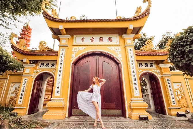 ️ Hanoi Instagram Tour: Most Famous Spots (Private & All-Inclusive) - Tran Quoc Pagoda beside West Lake