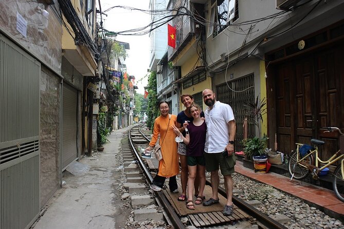 Hanoi Jeep Tours Led By Women: City & Red River Half Day - Why a Jeep makes Hanoi easier to understand