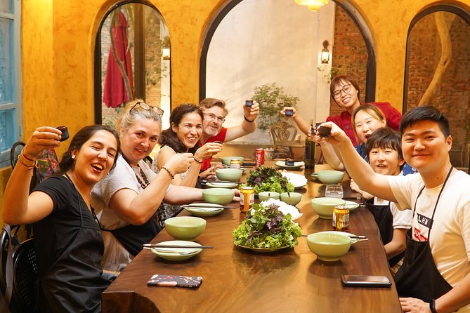 Hanoi Market & Villa Cooking Class: Free Old Quarter Transfer - From Old Quarter pickup to a Hanoi market