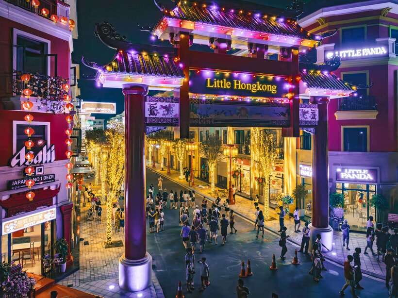 Hanoi: Mega Grand World with Bat Trang Pottery Village - Electric cars connect the eastern districts