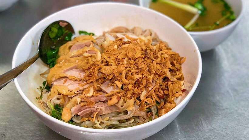 Hanoi: Michelin Guide Street Food Walking Tour - Why this $19 Hanoi food tour is good value