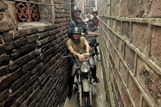 Hanoi Michelin Star Food Tour Via Jeep, Vespa or Motorbike - Meeting the guide at 5:00 pm