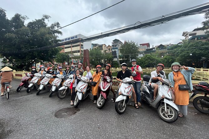 Hanoi Motorbike Tour Led By Women - Markets, local streets, and the B52 Victory Museum