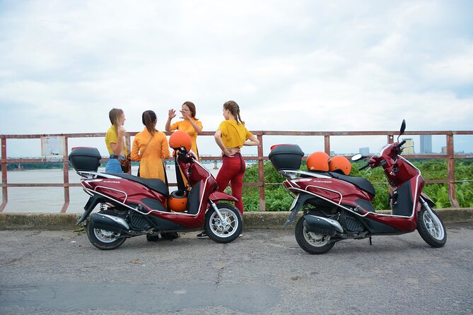 Hanoi Motorbike Tour Led By Women: Hanoi City Half Day - West Lake and the Thanh Nien view