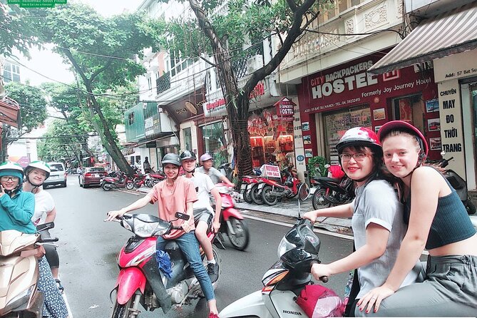 Hanoi Nightlife Food Tour By Motorbikes - Train Street and the final stretch
