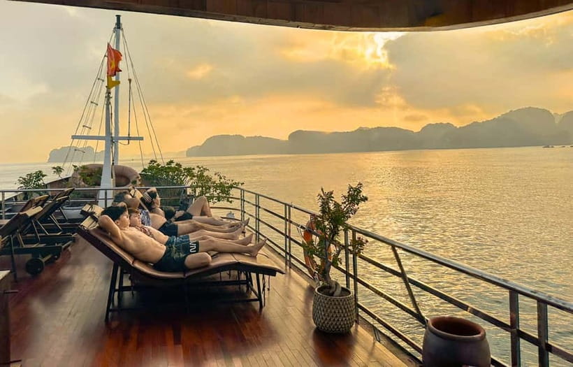 Hanoi/Ninh Binh: 2-Day Lan Ha Bay & Cat Ba with Small Cruise - Lunch, Pen Islet, and the first look at the bay