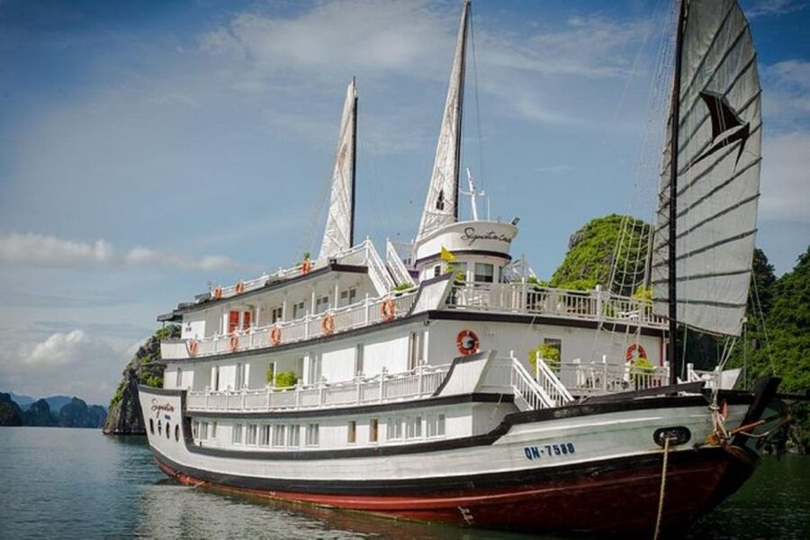 Hanoi/Ninh Binh:3 Day 2 Night Bai Tu Long Bay Luxury Junk - Food, drinks, and the actual value of $355