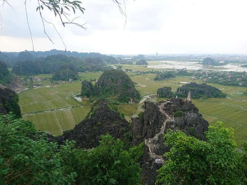 Hanoi: Ninh Binh, Bai Dinh/Hoa Lu, Trang An, & Mua Cave Tour - How the guides shape the day