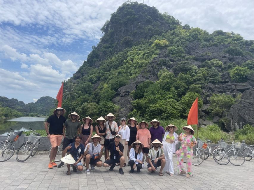 Hanoi: Ninh Binh, Hoa Lu, Tam Coc and Mua Cave Day Trip - Hoa Lu and Vietnam’s 10th-century capital