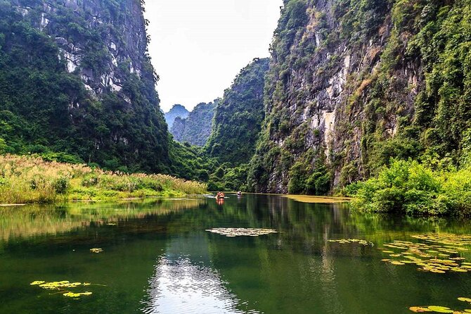 Hanoi: Ninh Binh - Hoa Lu - Tam Coc boat - Mua Cave - Best seller - Why this Ninh Binh day trip works