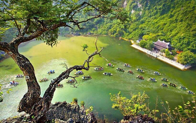 Hanoi: Ninh Binh- Hoa Lu - Trang An - Mua Cave - Best Seller - Leaving Hanoi in a limousine-style bus