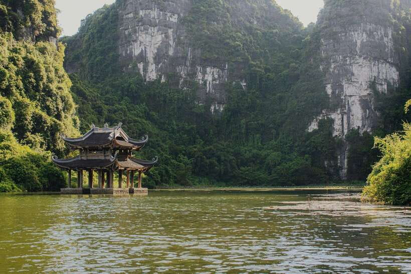 Hanoi:Ninh Binh-Trang An-Mua Cave-Hoa Lu&Cycling BEST SELLER - Hoa Lu and Vietnam’s first capital