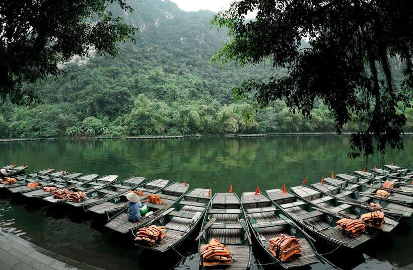 Hanoi:Ninh Binh-Trang An-Mua Cave-Hoa Lu&Cycling BEST SELLER - The 30-dish buffet lunch