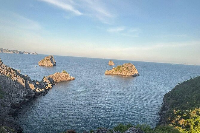 Hanoi-Ninhbinh-Halong: Lan Ha Bay 2 Days 1 Night Overnight Cruise - Viet Hai Village and the quieter side of Cat Ba