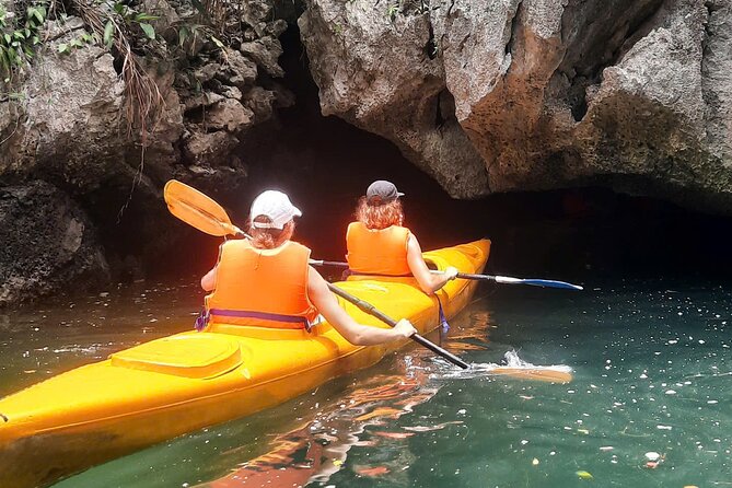 Hanoi-Ninhbinh-Halong: Lan Ha Bay 2 Days 1 Night Overnight Cruise - Sunset, cooking, and dinner on the boat