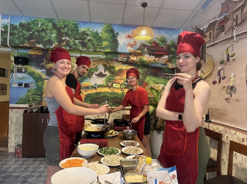 Hanoi: Old Quarter Market Tour and Cooking Class with Meal - The wet market is more than a shopping stop