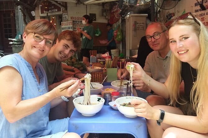 Hanoi Old Quarter Private Street Food Walking Tour - Key points at a glance