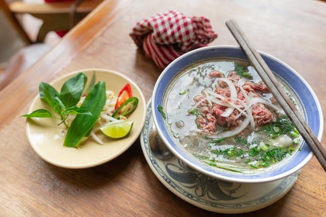 Hanoi Old Quarter Private Street Food Walking Tour - Who should book this experience
