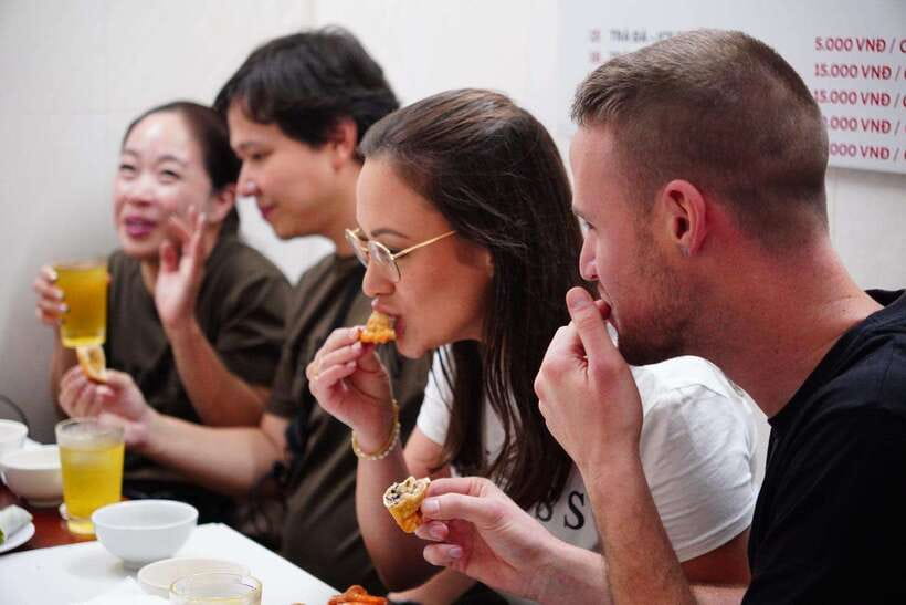 Hanoi: Old Quarter Street Food Tour with 12+ Tastings - Key points to know before booking