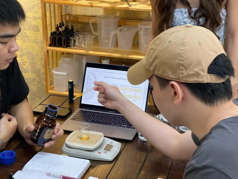 Hanoi Perfume Workshop - Crafting Your Perfect Scent - Why the natural and local ingredients matter
