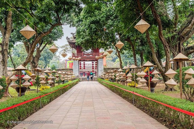 HANOI PRIVATE CITY TOUR (Guide in all language) - The Temple of Literature gives the morning its best pause