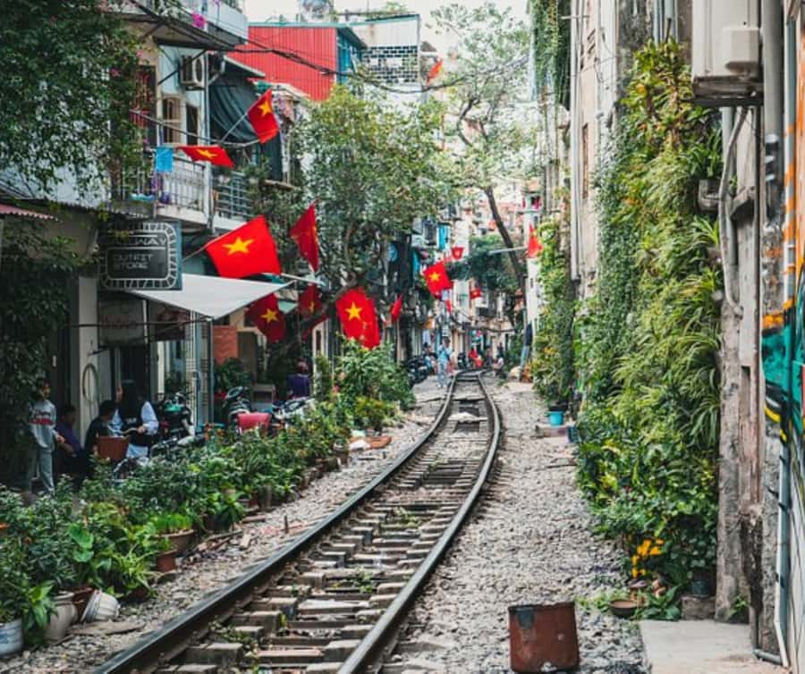 Hanoi: Private Half-day City Highlights and Hidden Gems Tour - Temple of Literature and Vietnam’s scholarly past