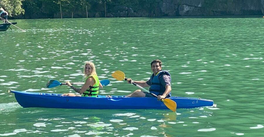Hanoi: Roundtrip Halong Bay Islands, Caves, Kayaking & Lunch - From Hanoi to Tuan Chau by shuttle
