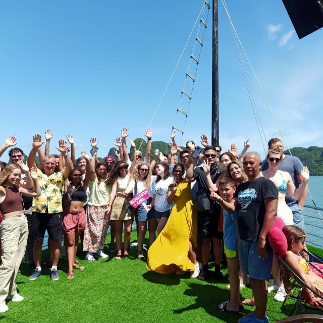 Hanoi: Roundtrip Halong Bay Islands, Caves, Kayaking & Lunch - Ti Top Island and the short viewpoint hike