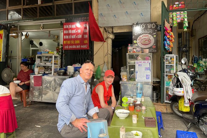 Hanoi's Old Quarter Street Food Experience and Train Street - Small portions, big range of Hanoi flavors