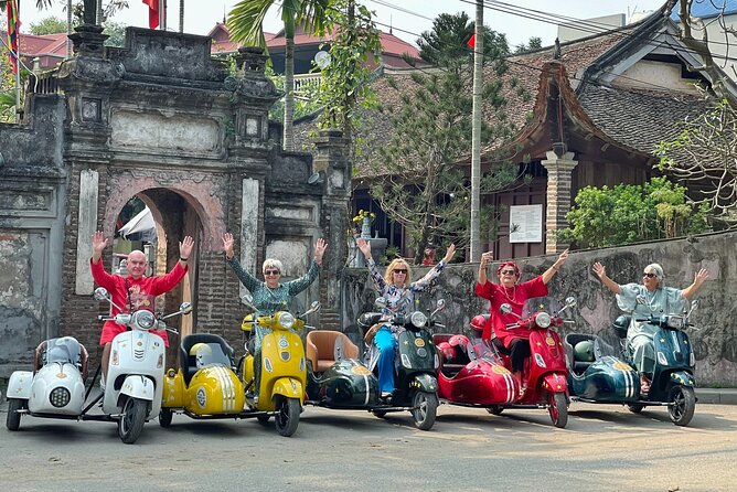 Hanoi Sidecar Tour: Hanoi Countryside Food, Culture & Daily Life - Leaving Hanoi by car before the ride begins