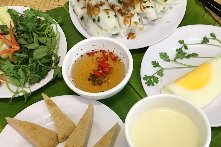Hanoi: Small-Group Street Food Walking Tour - First stop: smoky bun cha in a local eatery