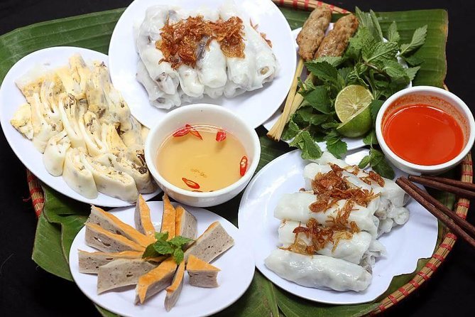 Hanoi Street Food Experience by Walking - The guide’s role goes beyond naming dishes