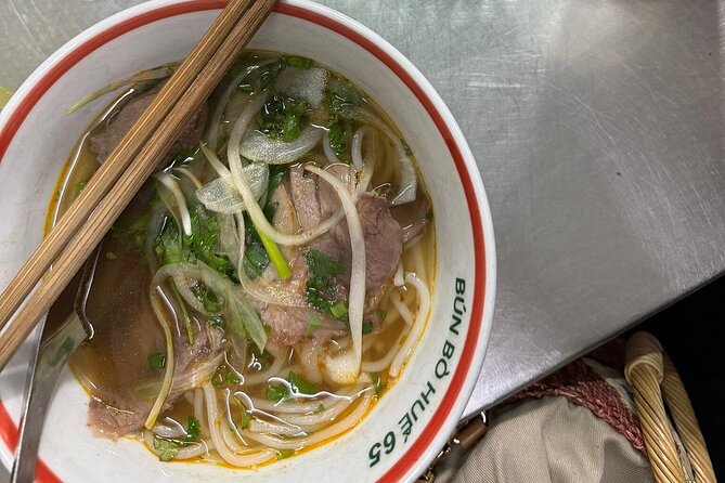 Hanoi Street Food Private Tour - Ten dishes, not one oversized meal