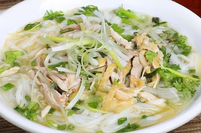 Hanoi Street Food: Small Group Walking Tour - Starting with banh cuon at a local restaurant