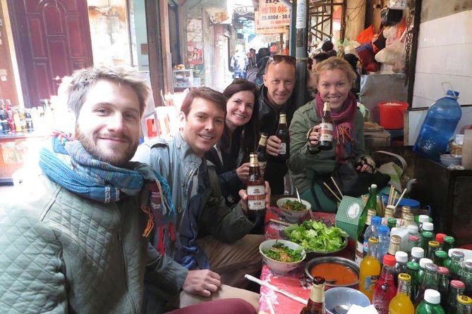 Hanoi Street Food: Small Group Walking Tour with Real Foodie - Is it really a small group?