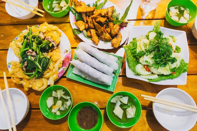 Hanoi Street Food Tour and MORE - Starting at 6 p.m. in Hanoi’s Old Quarter