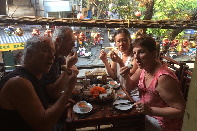 Hanoi street food tour small group tour - Why an evening food walk works so well in Hanoi