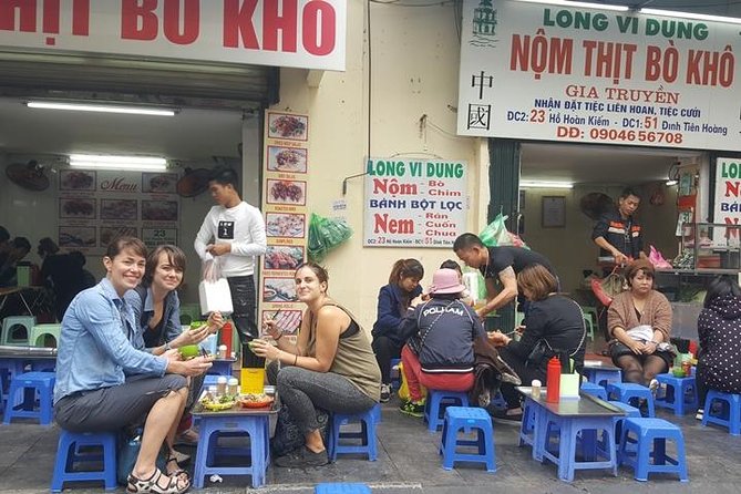 Hanoi Street Food Tour with local delicacies - Why the local stalls matter