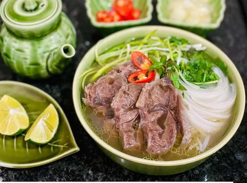 Hanoi: Street Food Tour with Train Street & Hidden Alleyways - Banh My and Kem Xôi
