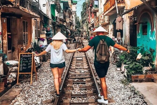 Hanoi street food walking and train street visit - What $21.77 really gets you