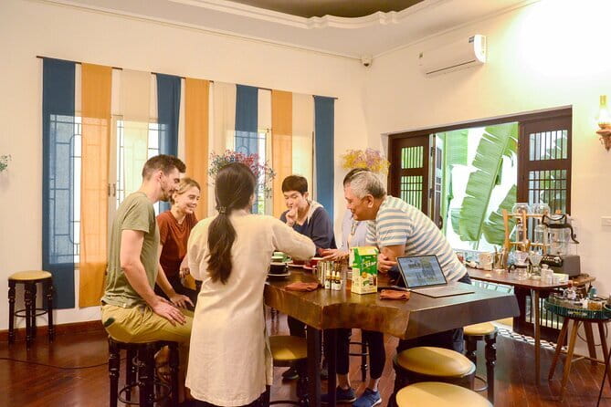 Hanoi Tea Workshop: Specialty Fresh Lotus Tea from West Lake - What the Coffee Comments Tell You, and What They Do Not