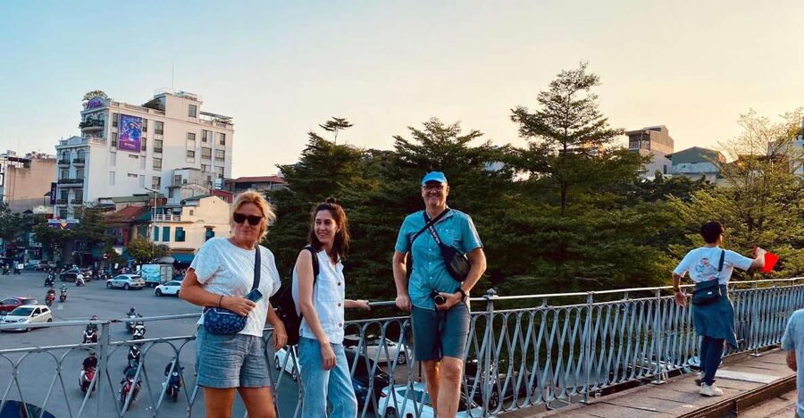 Hanoi: The Hidden Old Quarter Experience - Coffee, street food, and a family doughnut shop