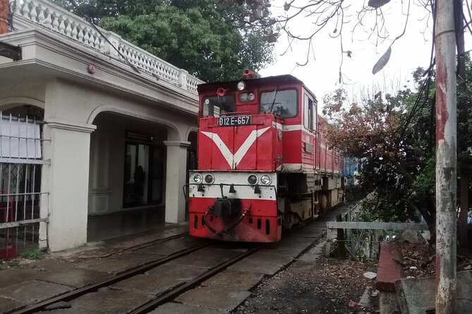 Hanoi Train Street Tour - Walking Hanoi’s narrow Old Quarter lanes