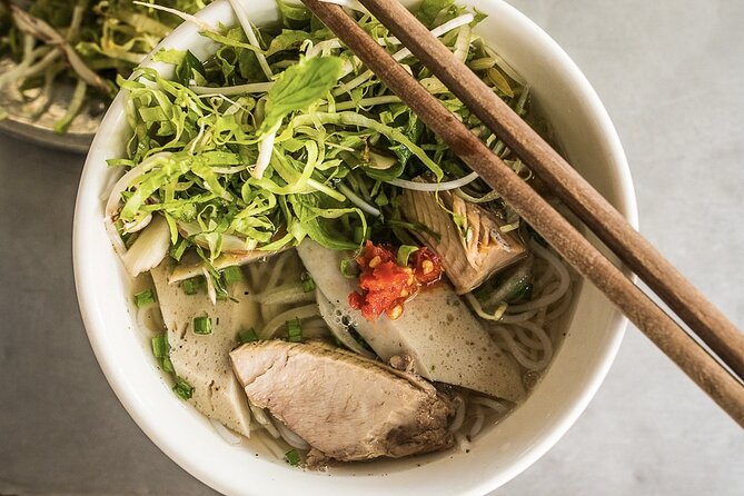 Hanoi Vegan Street Food Tour and Train Street - What the $35 price really covers