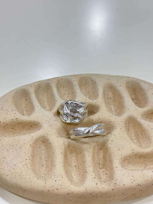 Hanoi: Vietnam Gemstone Silver Clay Ring Workshop - Polishing your finished ring