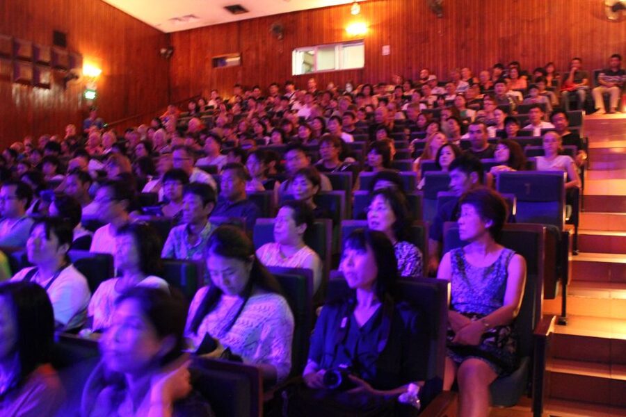 Hanoi: Water Puppet Show Tickets - Timing your evening in Hanoi