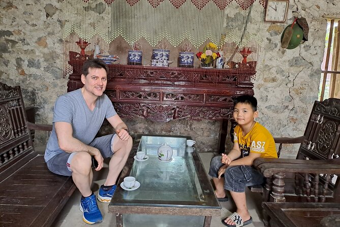 Hidden Ninh Binh Luxury Full Day Group Tour (Tam Coc - Hoa Lu) - Lunch, tea, and the practical comforts